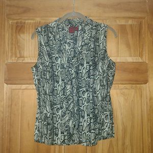 212 Collection Sleeveless Patterned Button Up Top